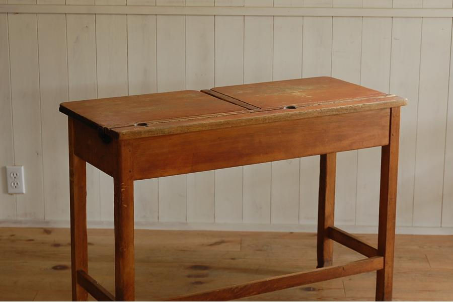 Thumbnail: イギリス　二人掛け子供用スクールデスク