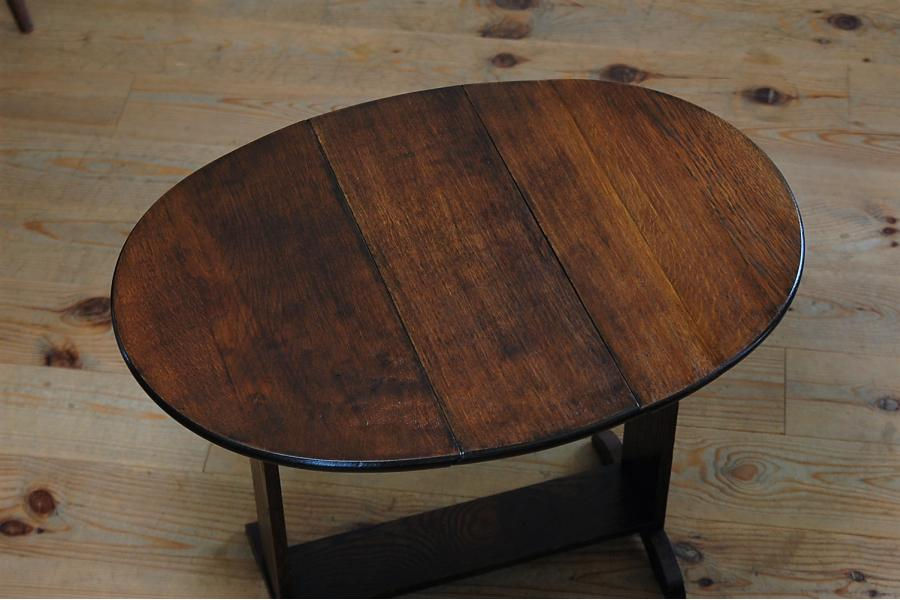 Thumbnail: 回転式バタフライテーブル