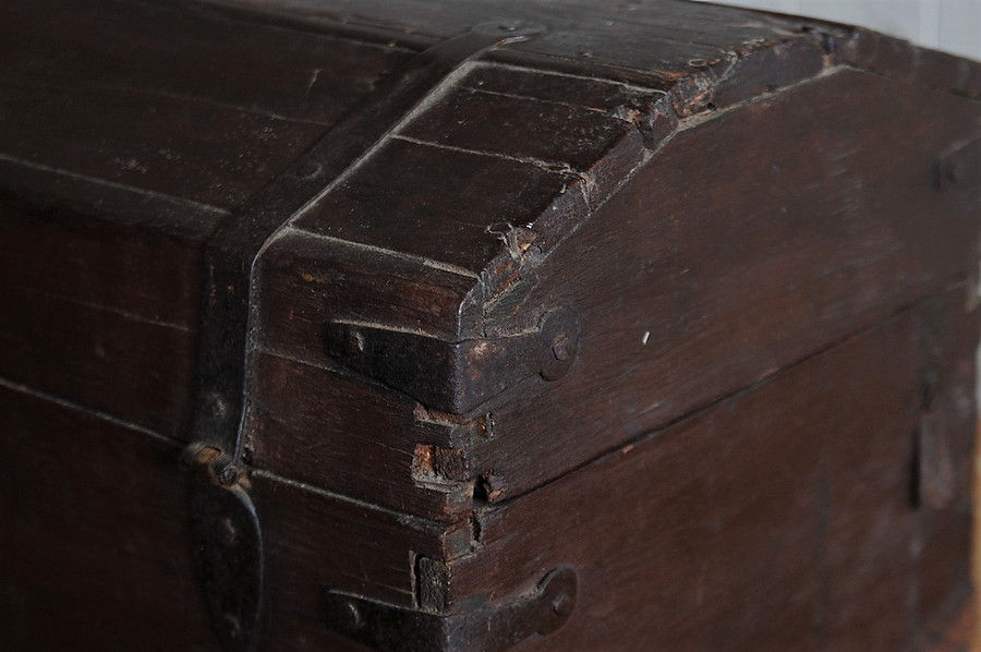 Thumbnail: 木製トランクボックス