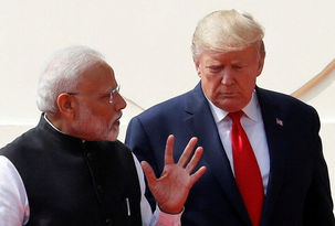 Trump and modi photo