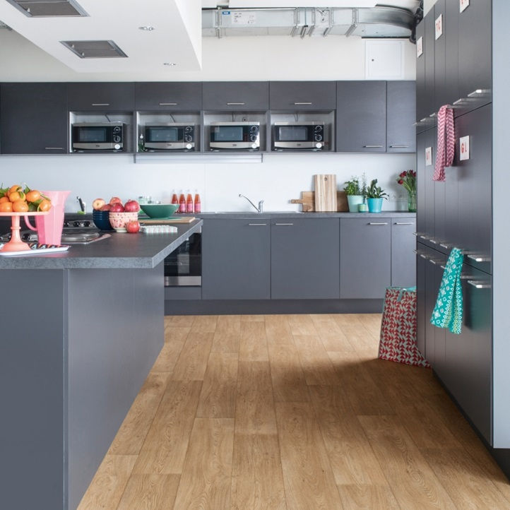 Миниатюра: Линолеум IVC Velvet Chestnut oak W30 купить в Орше