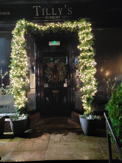 Outdoor Christmas decorations at Tillys Bunbury 