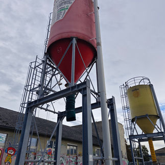 The construction colored like ketchup bottle