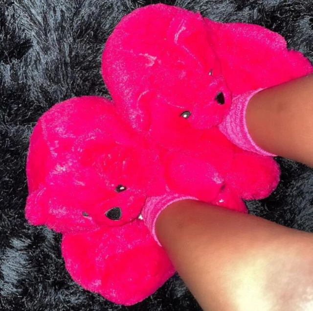 Thumbnail: Adult Teddy 🧸 Slippers