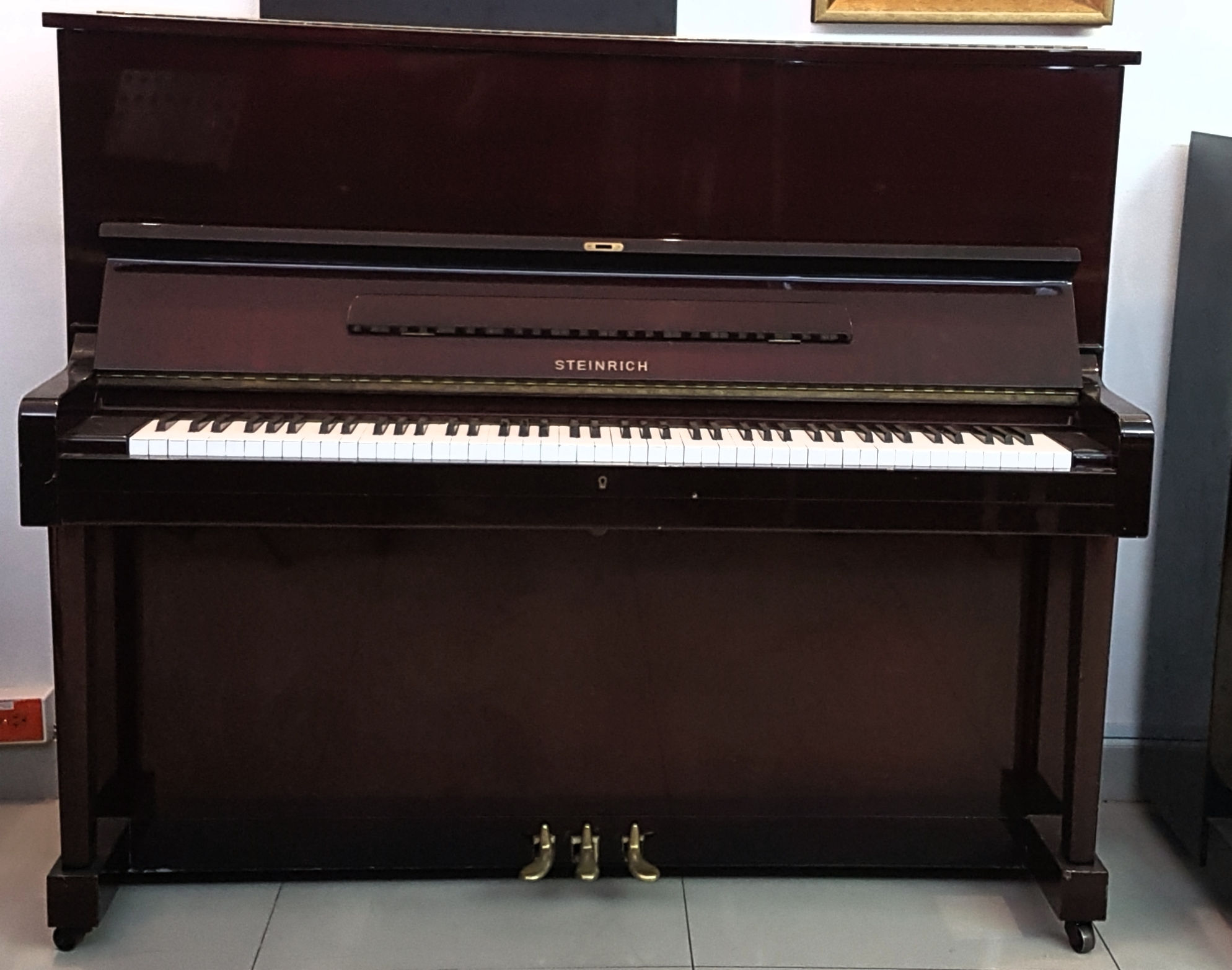 PIANO VERTICAL ACÚSTICO