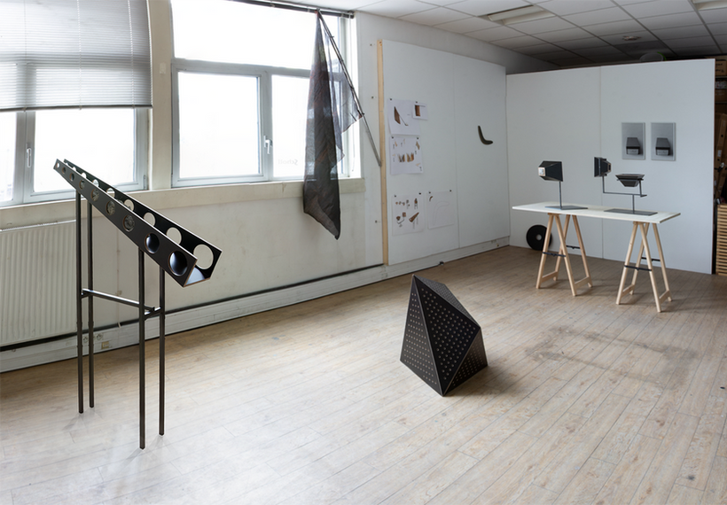 atelier, Flavielt, Flavie Lebrun-Taugourdeau, Flavie L.T, Flavie lt, sculpture, bois, métal, accélération, chute, béton, installation, sculpture, drapeau, polyèdre, alchimie