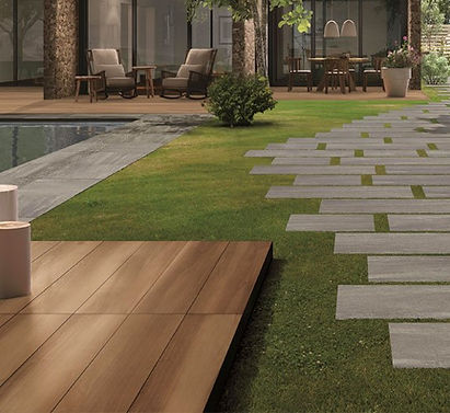 Unilock_Porcelain-Tile-Elevated-PatioWal