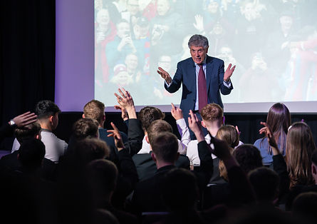 David Dein speaking to students at Speakers for Schools event