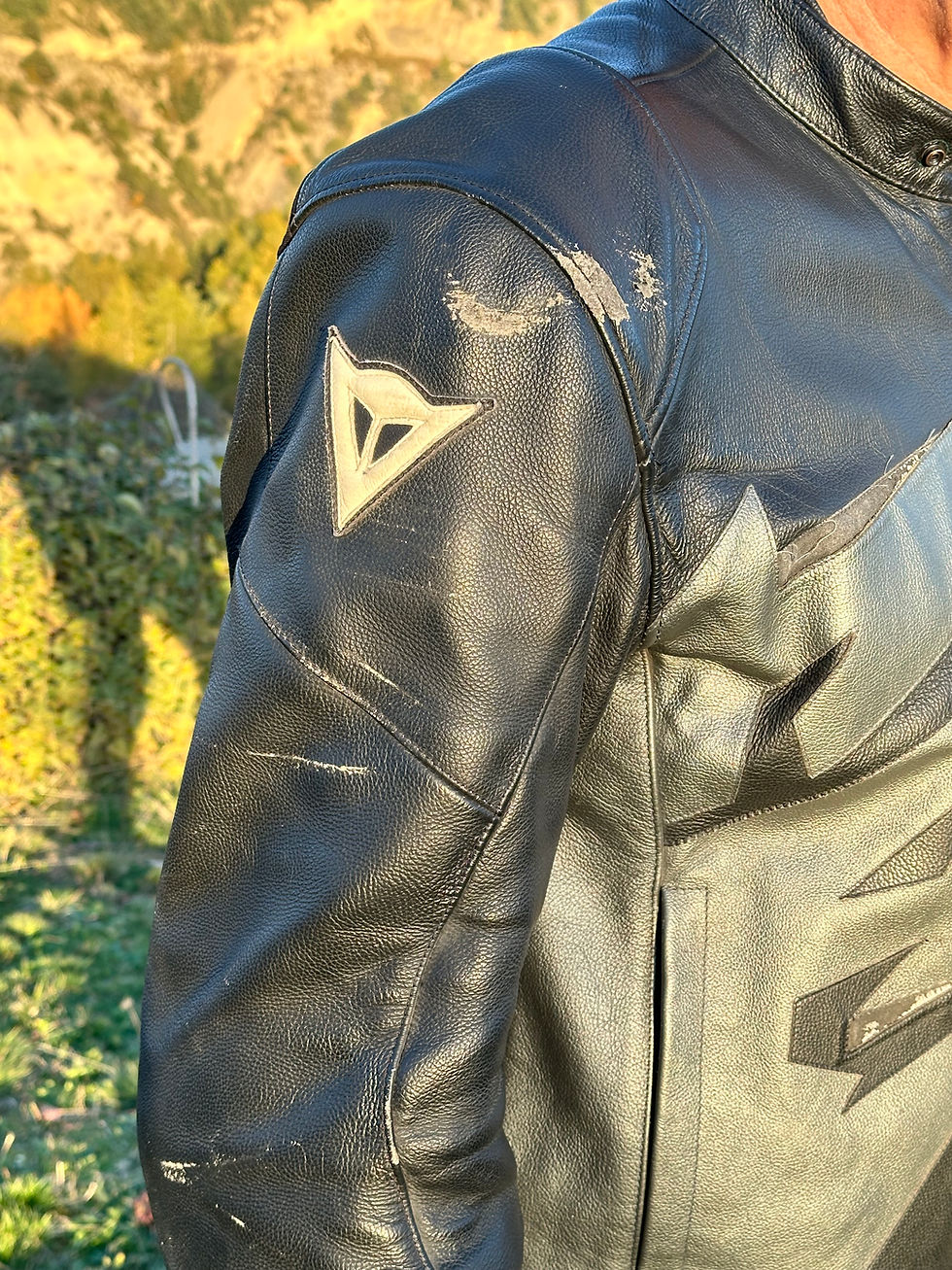 Miniature : Dainese leather jacket and trousers.
