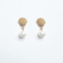 Scallop Shell with Dangle Pearl Stud Earrigns