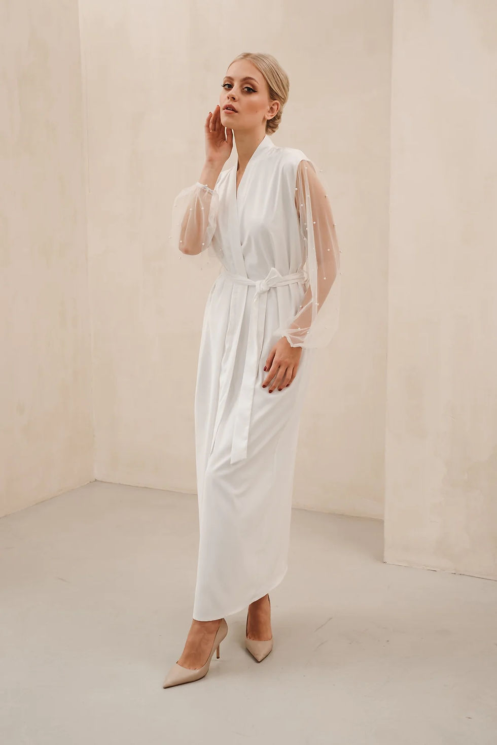 Thumbnail: Pearl Sleeve Bridal Robe