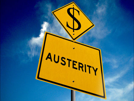 Health care and austerity policies about Antoine Math paper "la Santé au péril de l'austéri