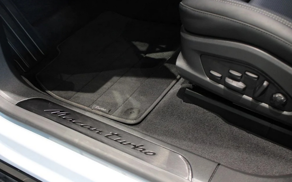 Miniature : Porsche Macan Turbo 639 CV Facelift Phase III #L202782