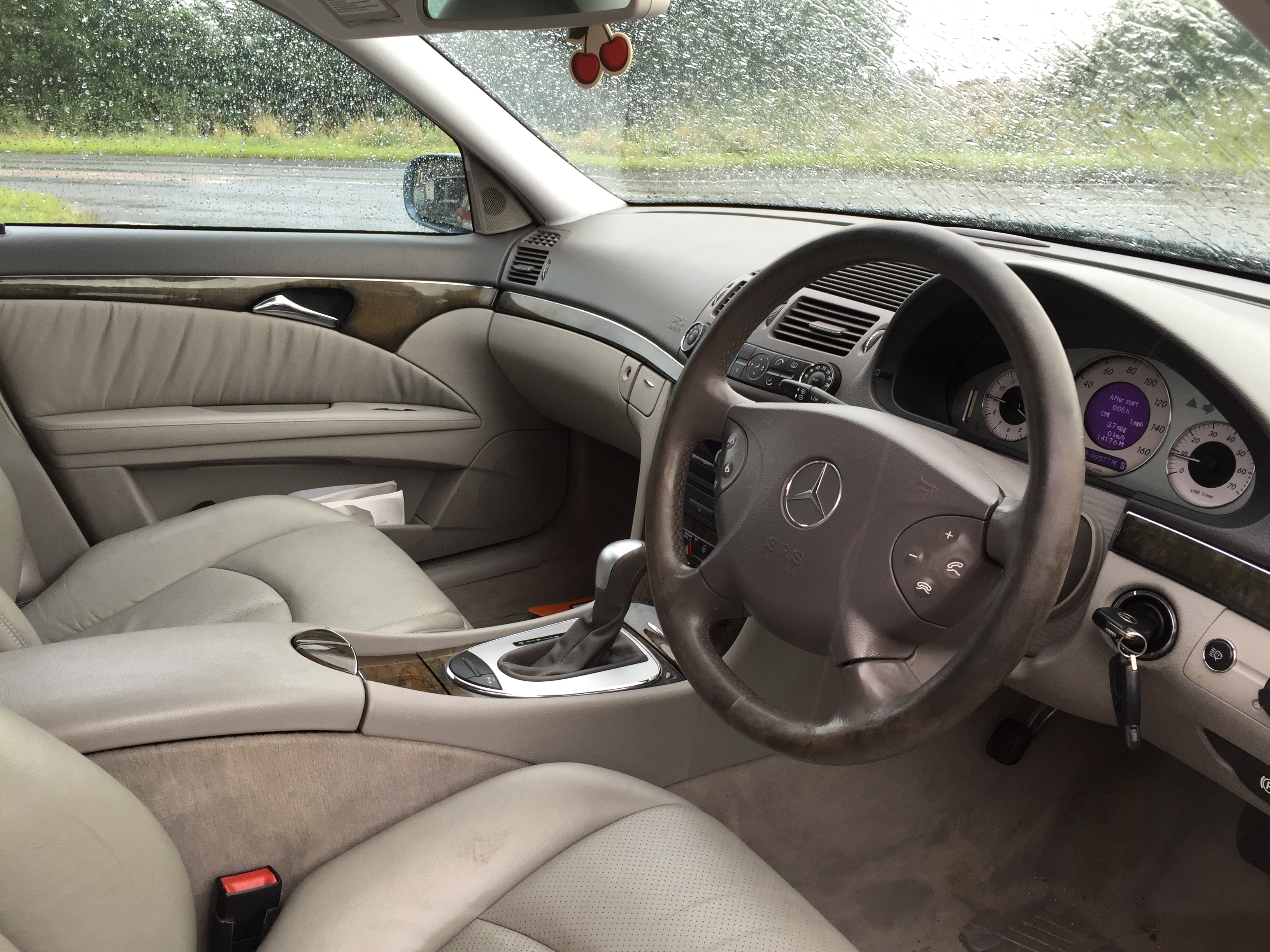 Mercedes E320 FSH NEW MOT