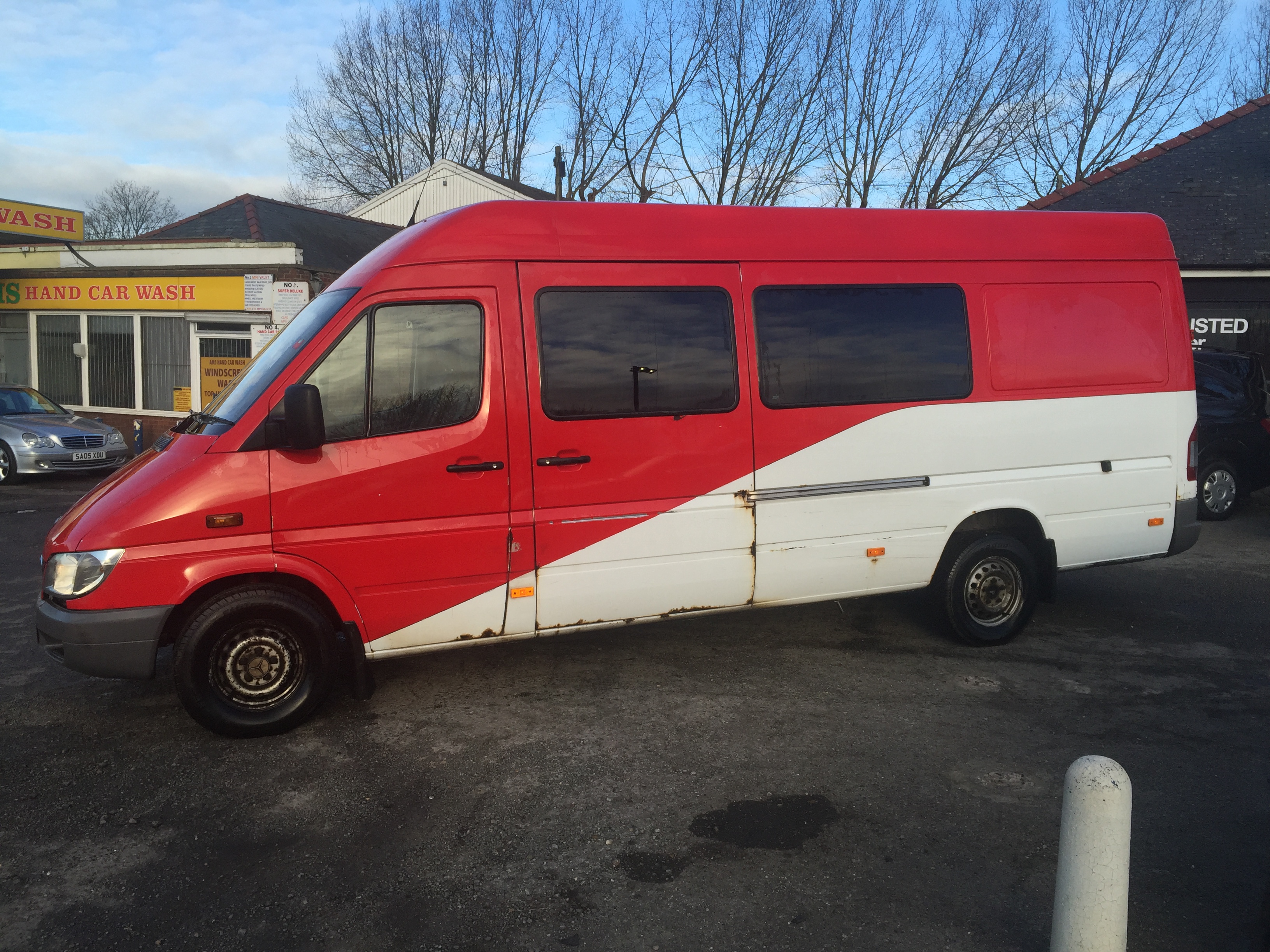 Mercedes Tour Van / Crew Van