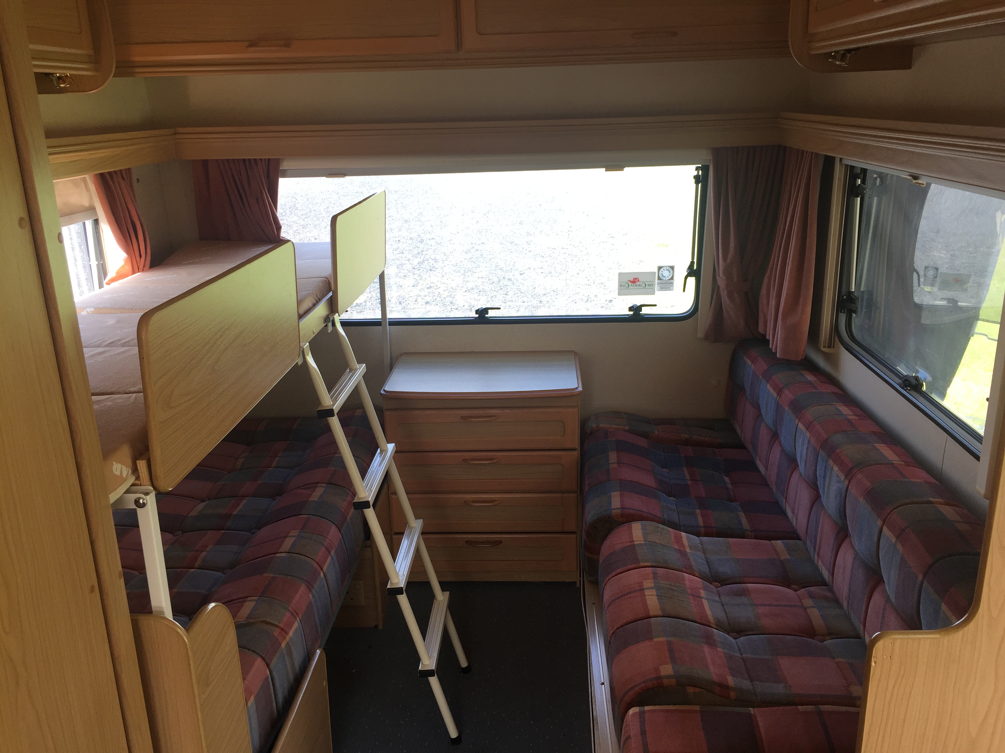 Lunar Eclipse Twin Axle 5 Berth