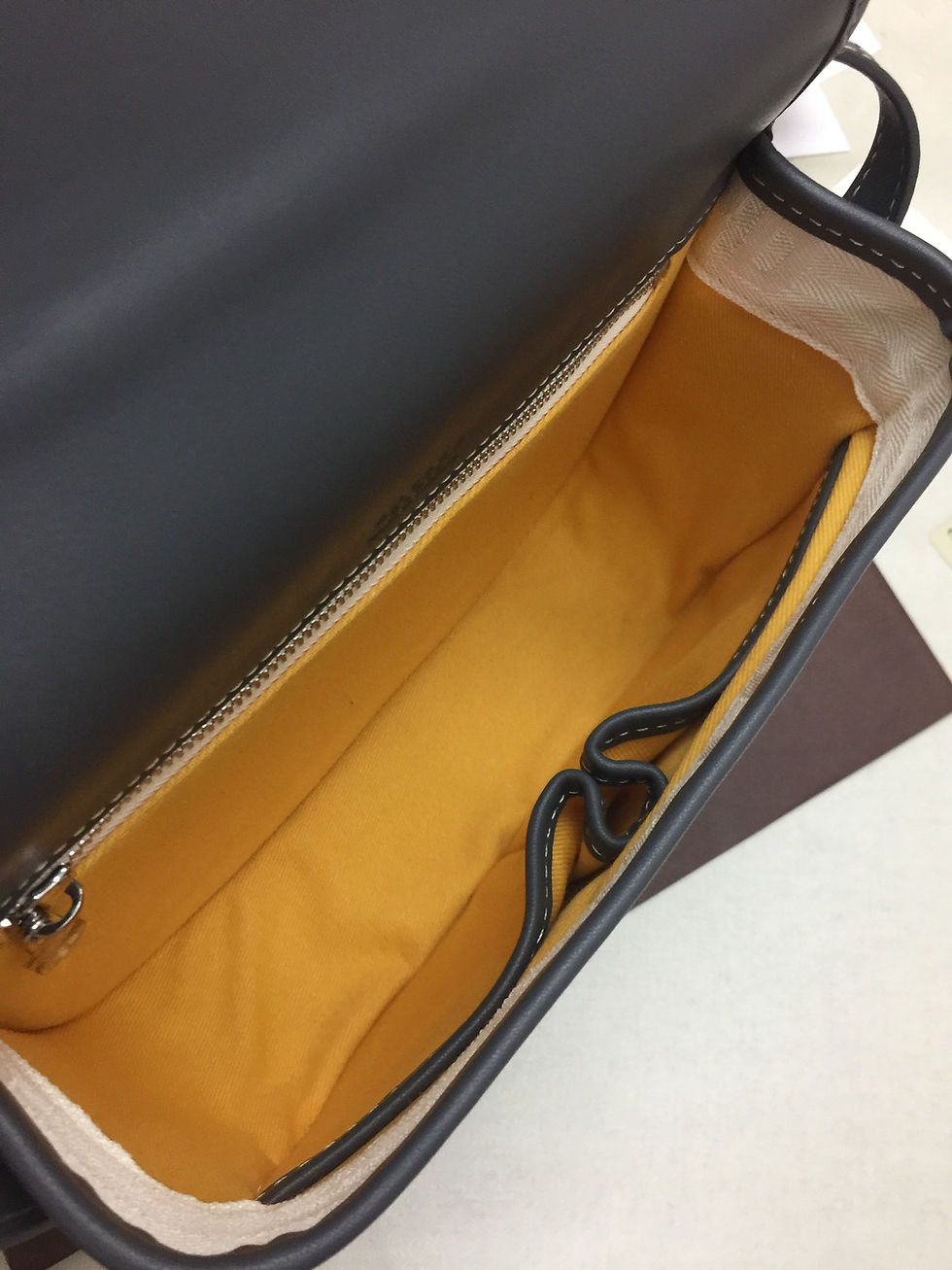 Miniature : BELVEDERE MESSENGER GYD