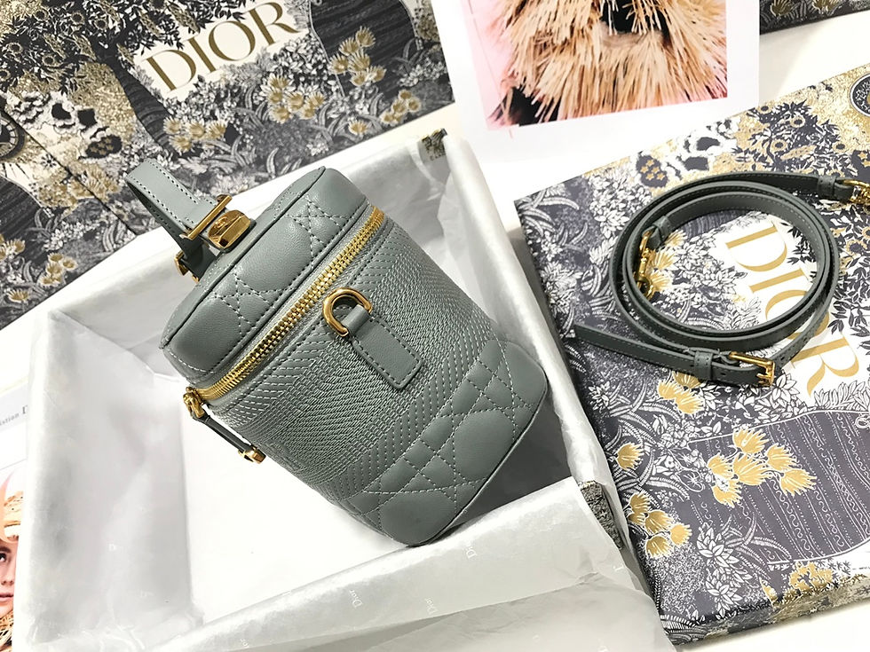 Miniature : PETIT VANITY DIORTRAVEL