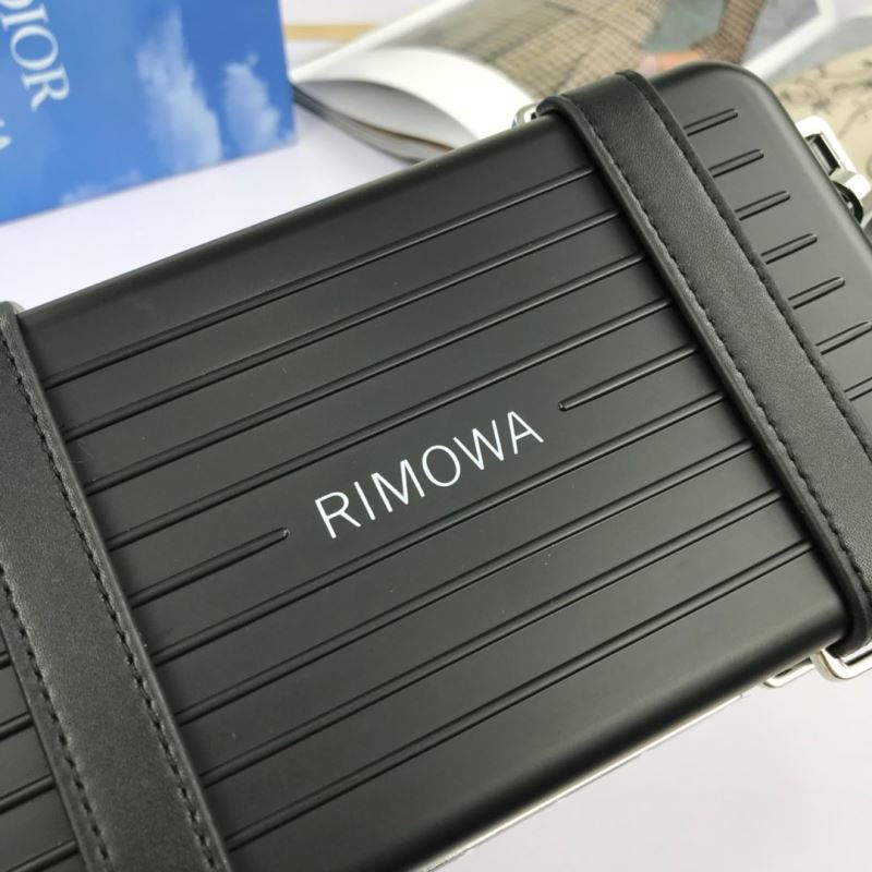 Miniature : DIOR RIMOWA