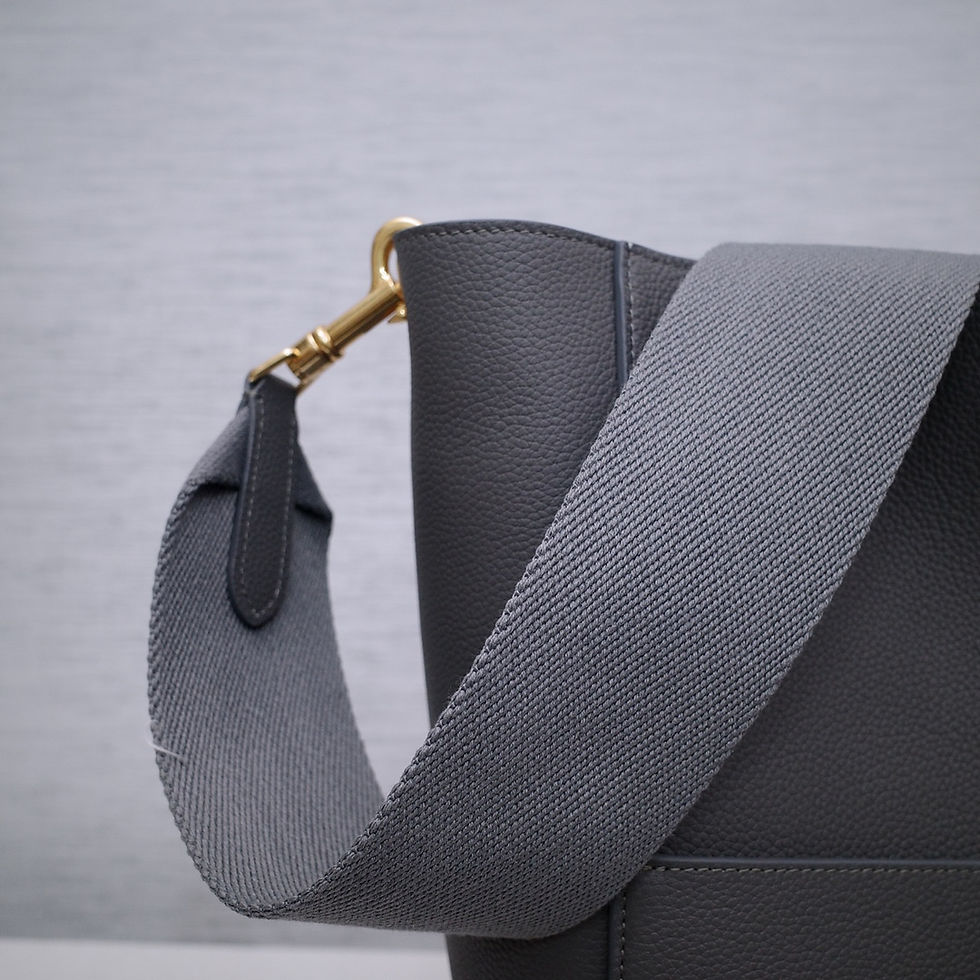 Miniature : SEAU SANGLE CELINE