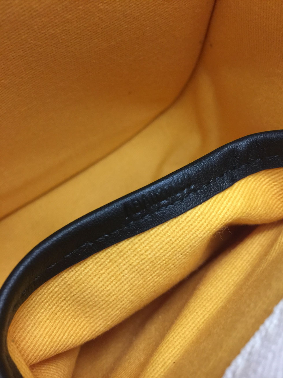 Miniature : BELVEDERE LARGE MESSENGER GYD