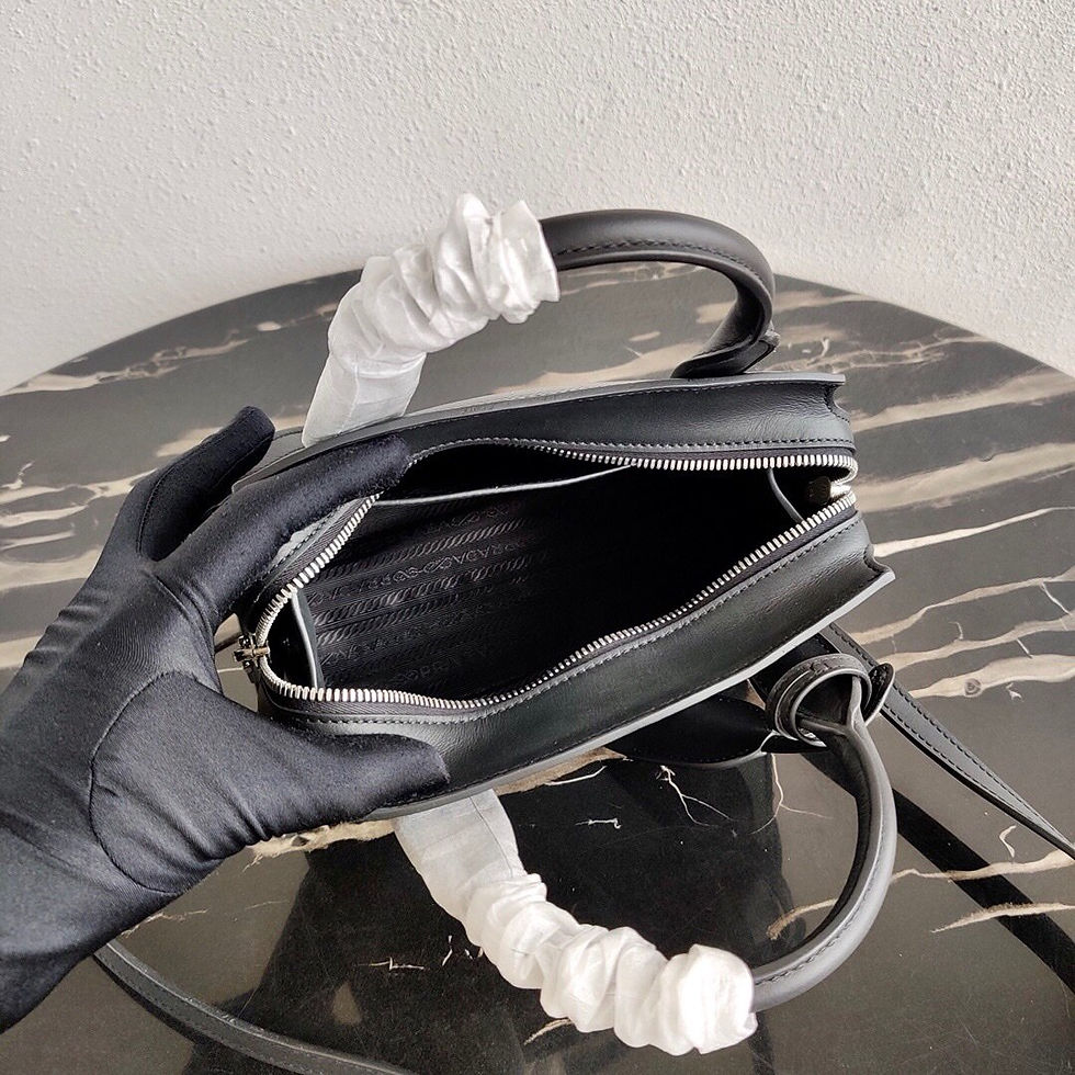 Miniature : SAC A MAIN CUIR