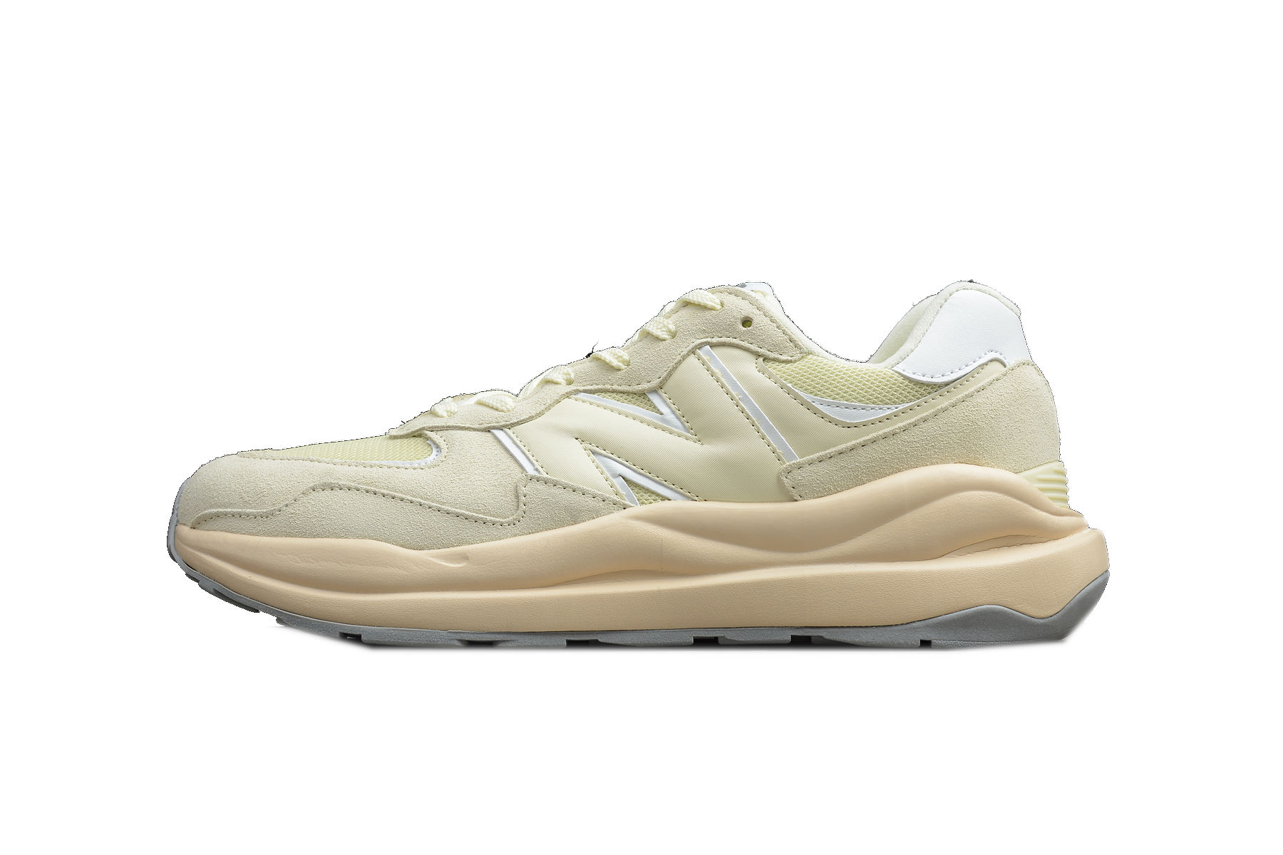 NB M5740CE