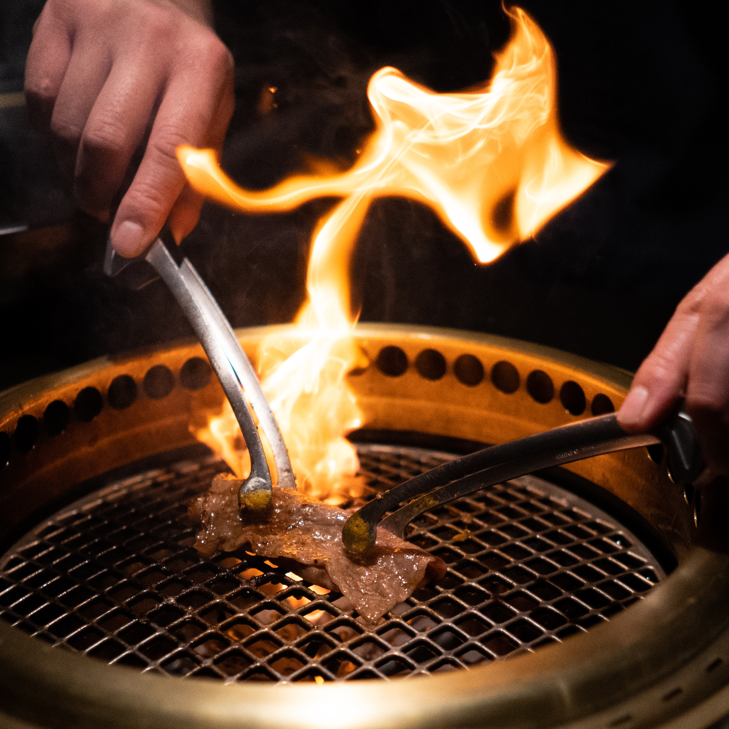 Flame grilling Wagyu