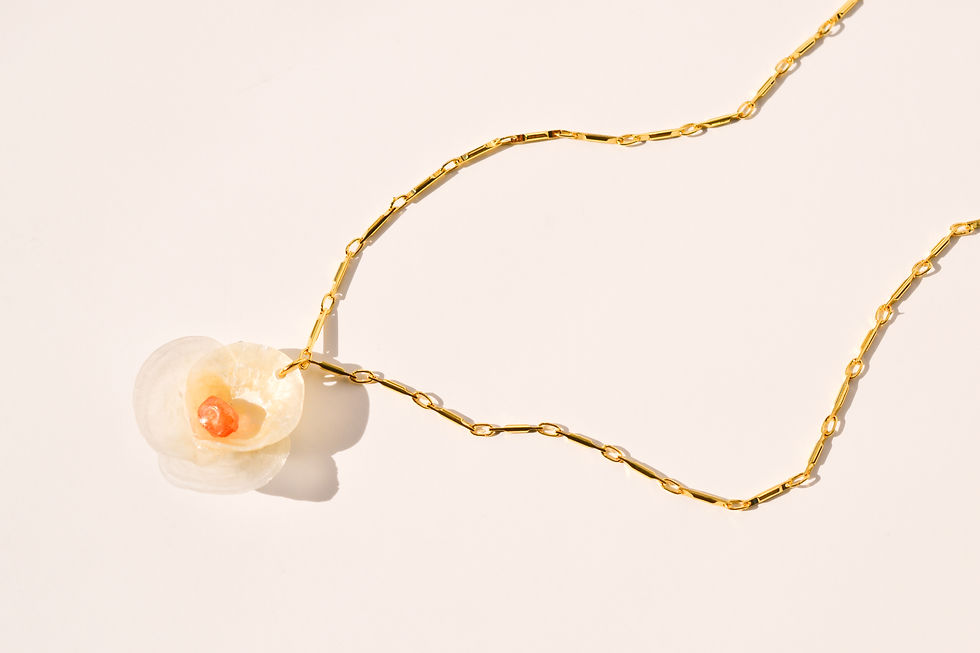 Thumbnail: Seashells in Bloom Necklace