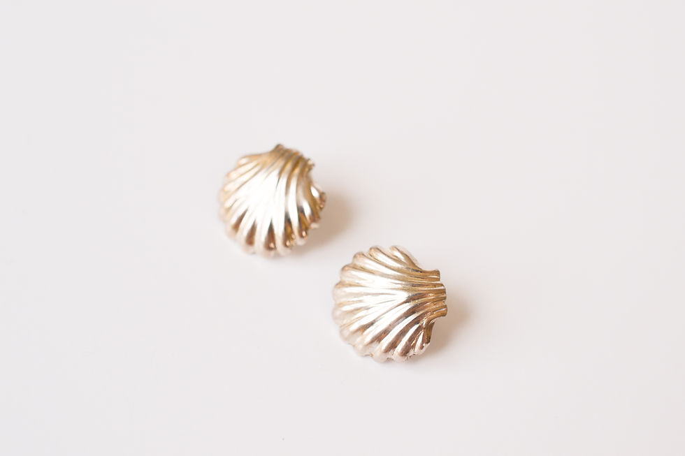 Thumbnail: She Sells Seashells Studs
