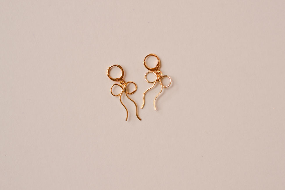 Thumbnail: Mini Bow Hoops