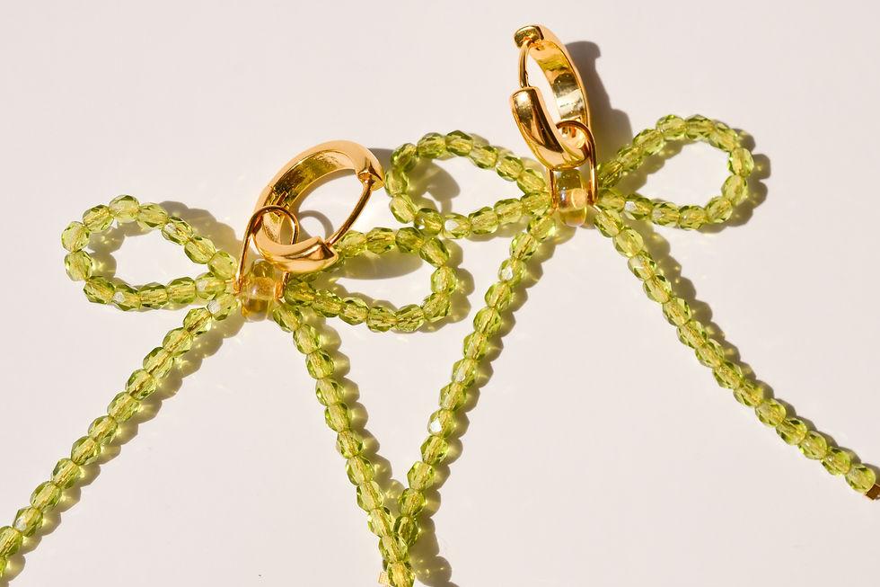Thumbnail: Sparkly Rosebud Bows