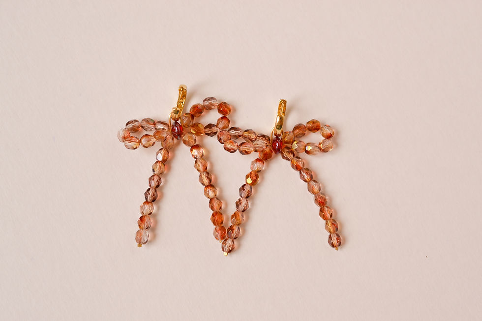 Thumbnail: Bleeding Heart Bow Hoops