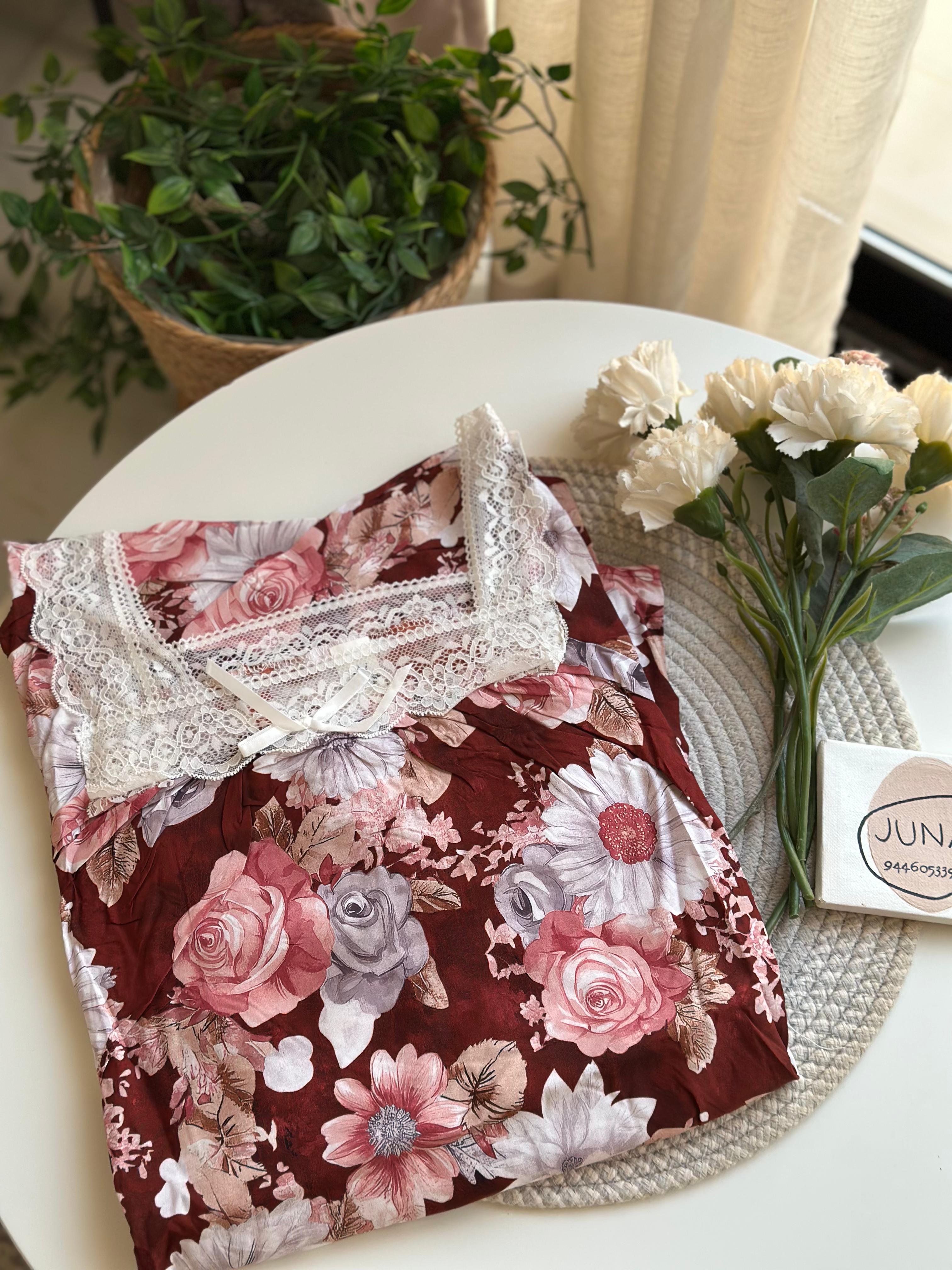 1003 - Square Neck Lace Nighty 