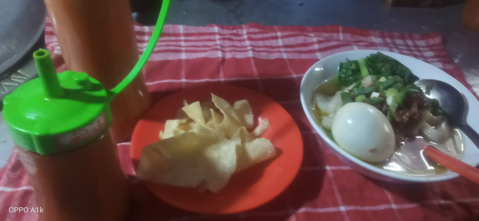 Pangsit Rebus Ayam & Telur Rebus