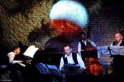 21055925_2046532705372173_40822441855776