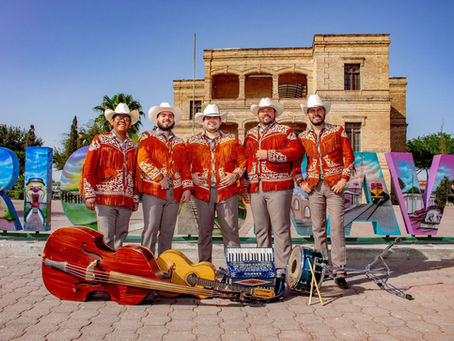 Los Norteños de Río Bravo mantienen viva la música tradicional del noreste mexicano