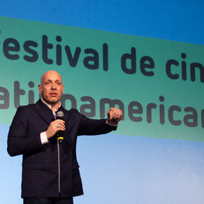 Vainilla inaugura el Festival de Cine Latinoamericano y conquista al público en el Aula Magna del Colegio Civil