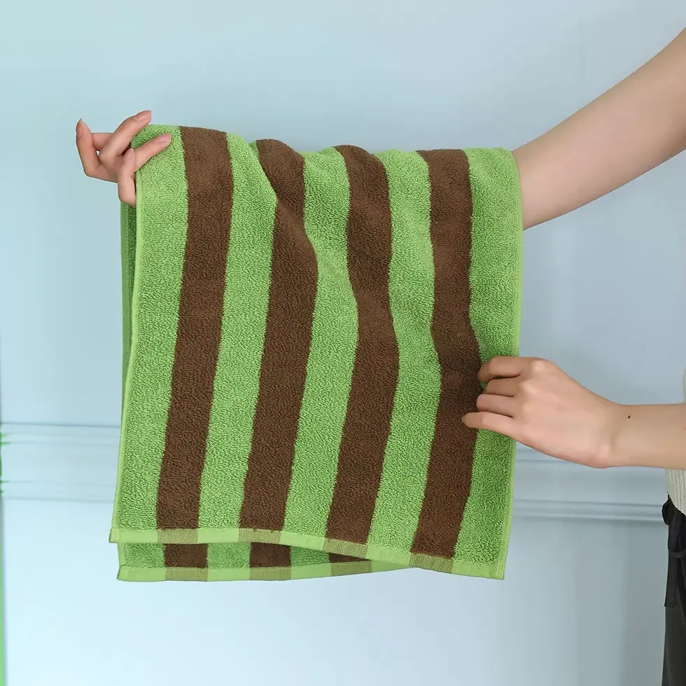 Thumbnail: Retro Striped Pure Cotton Beach Bath Towel Absorbent Bathroom Towel Home Hotel