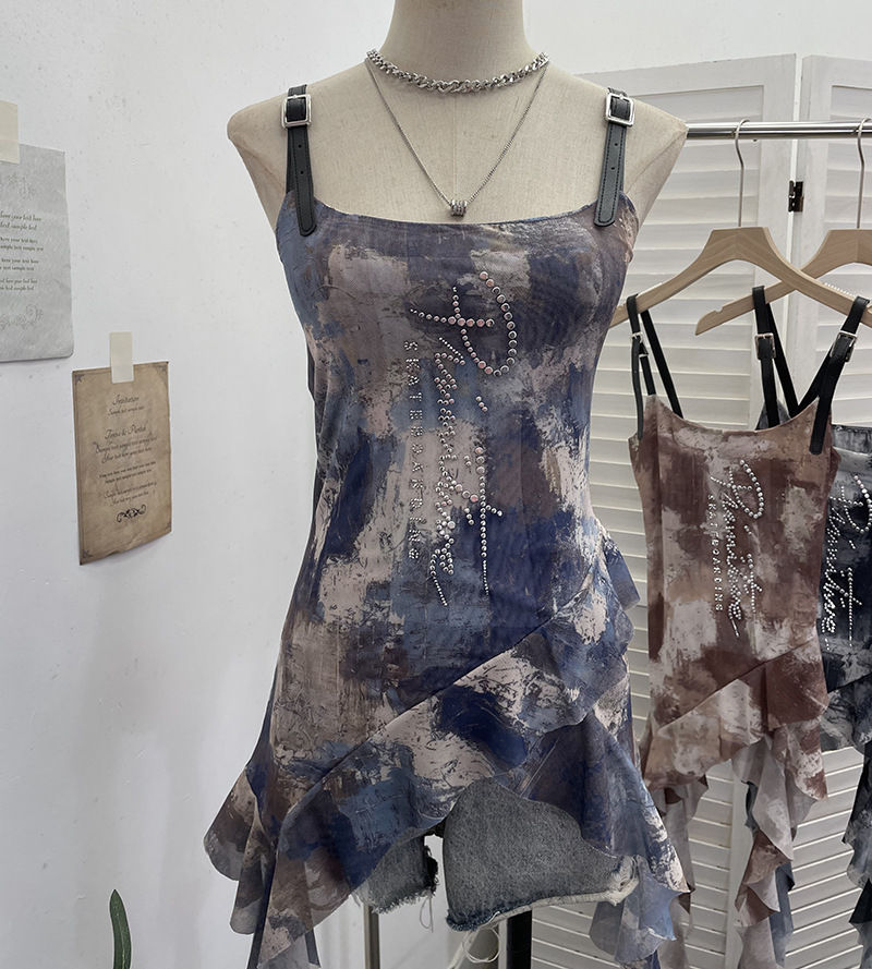 Thumbnail: Letter nail bead printed camisole vest