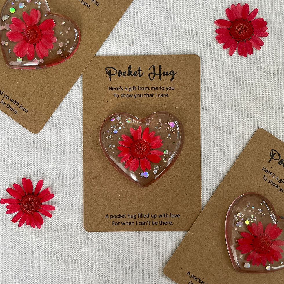 Thumbnail: Sparkly Red Daisy Heart Pocket Hug