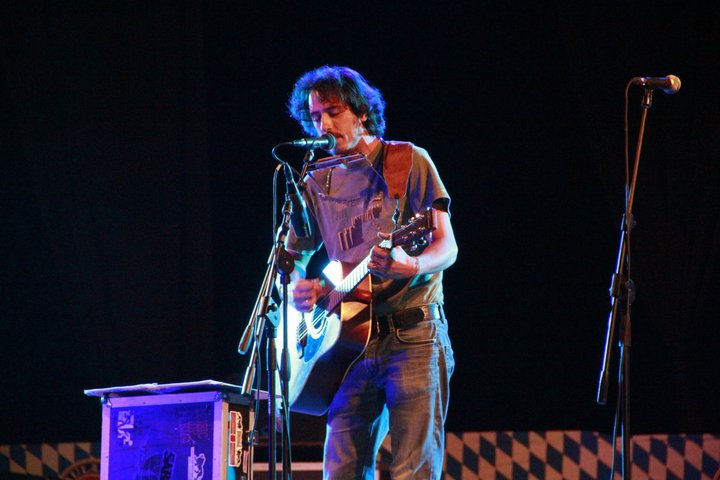 261674_2082945164233_1563223764_32242363_2357187_n