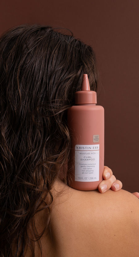 Victoria Scheer Photography
Produkt Fotos
Produkt Fotografie
shampoo Werbung
curl shampoo
locken shampoo
kreative produkt-fotos
Wassertropfen
produkt-werbung
product photography
wien Fotografin
wien Produktfotografin
Vienna photographer
shampoo-werbung
produkt mit model
model