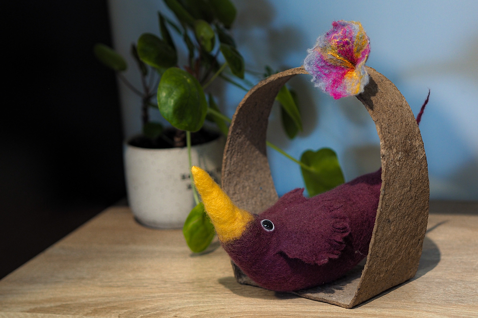 Miniature : Oiseau en laine feutrée dans son arche