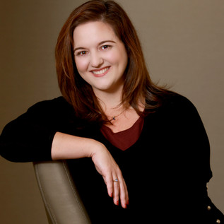 Carmen Cook Headshot 1
