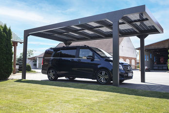 Van-Stellplatz mit PV-Anlage