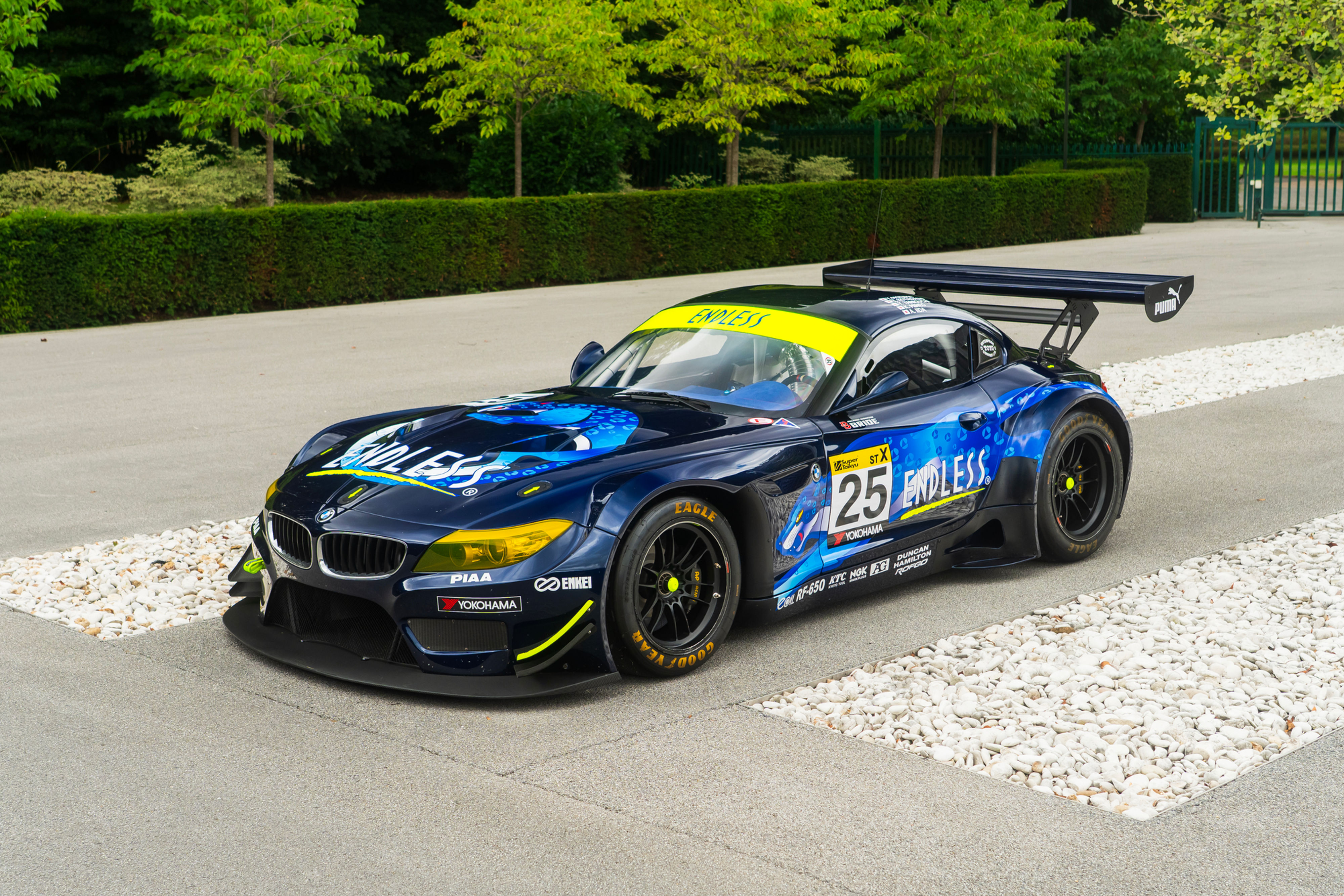 2011 BMW Z4 GT3 'Endless' - 2015 Japanese Championship Winner