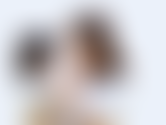 Une mère qui soutient la confiance et le plaisir de communiquer de son enfant qui bégaie.