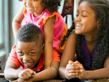 Langage et fratrie : comment le 2ᵉ ou 3ᵉ enfant est affecté