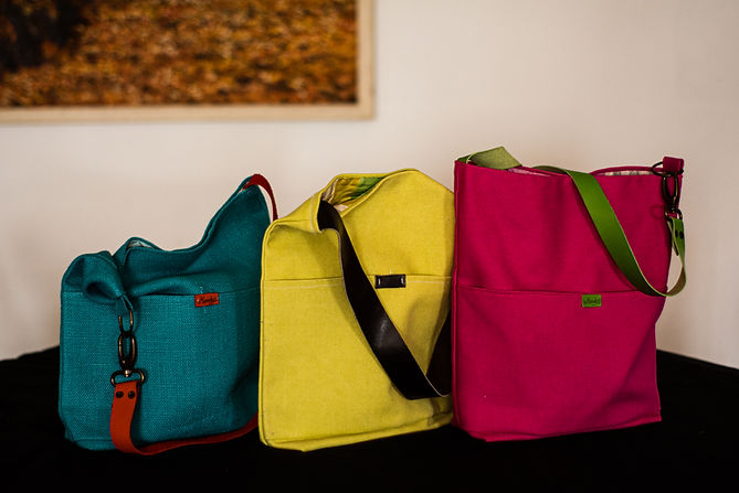 Bolsos hechos a mano de señora entrega en Madrid